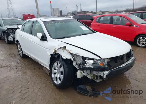 2009 Honda Accord 2.4 Ex-L z USA, uszkodzony, nr VIN 1HGCP26879A035614